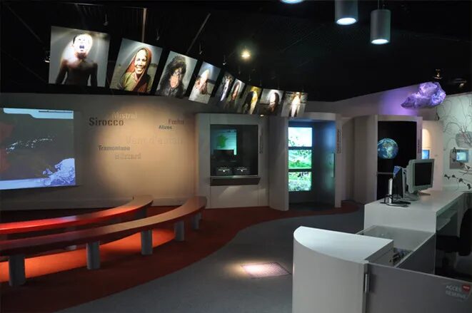 Interactive exhibition on weather phenomena.